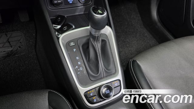 Hyundai Venue 2020 — photo 12