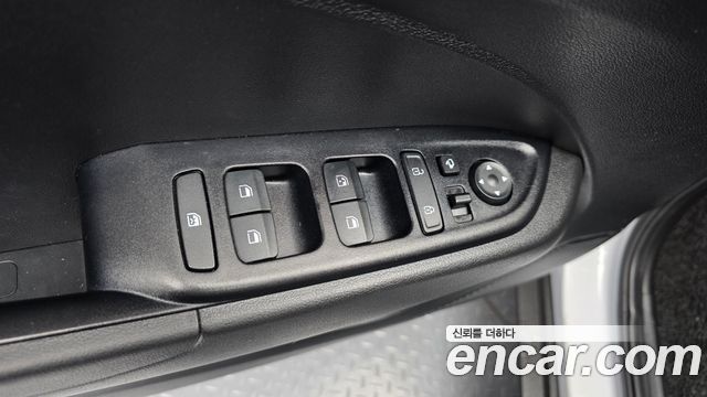 Hyundai Venue 2020 — photo 28