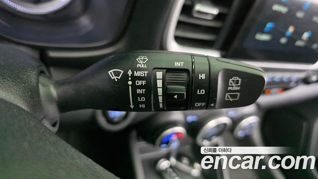 Hyundai Venue 2020 — photo 32