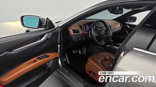 Maserati Ghibli 2016 — photo 10