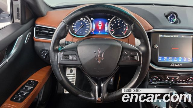 Maserati Ghibli 2016 — photo 13
