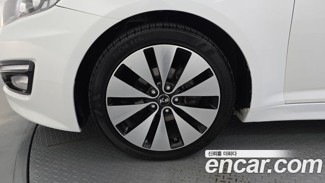 Kia K5 2011 — photo 5