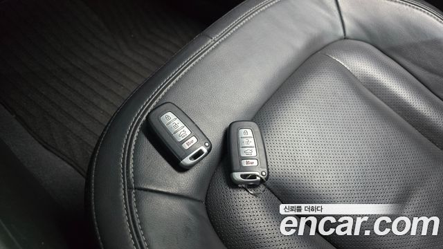 Kia K5 2011 — photo 15