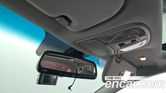 Kia K5 2011 — photo 20