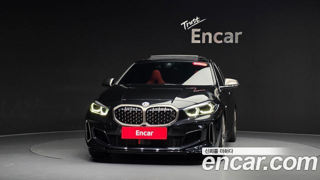 BMW 1-Series 2023 — photo 3