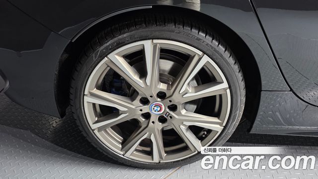 BMW 1-Series 2023 — photo 5