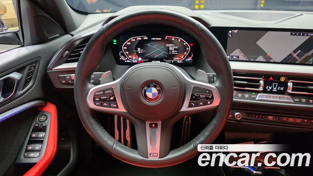 BMW 1-Series 2023 — photo 19