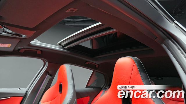 BMW 1-Series 2023 — photo 25