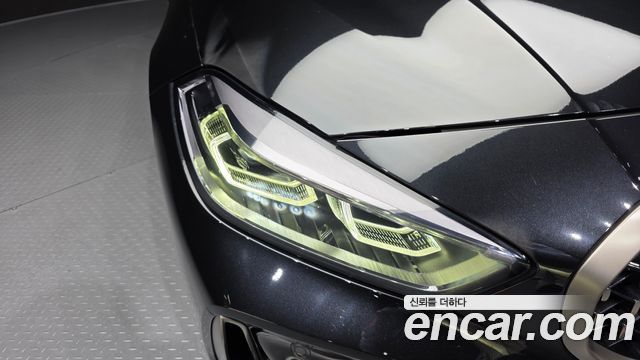 BMW 1-Series 2023 — photo 8