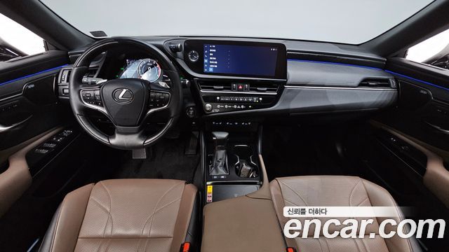 Lexus ES 2024 — photo 10