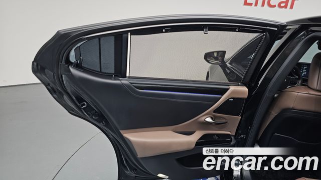 Lexus ES 2024 — photo 15