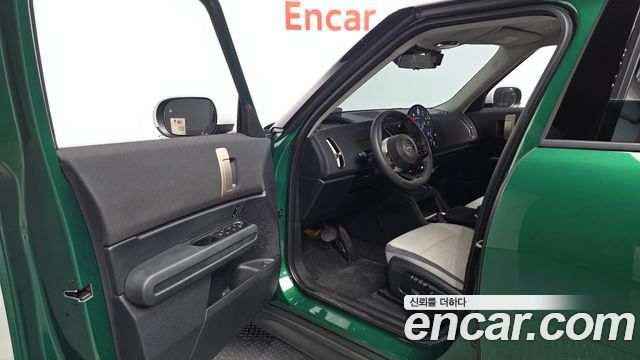 Mini Countryman 2025 — photo 13