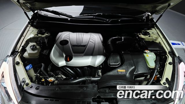 Kia K7 2016 — photo 6