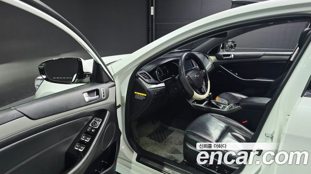 Kia K7 2016 — photo 10
