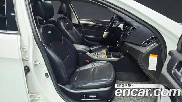 Kia K7 2016 — photo 12