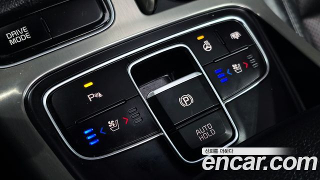Kia K7 2016 — photo 18