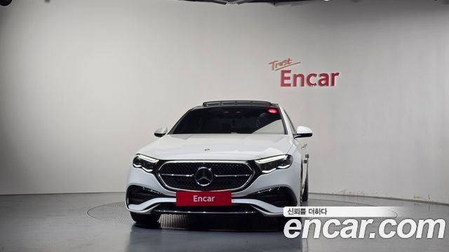 Mercedes-Benz E-Class 2025 — photo 3
