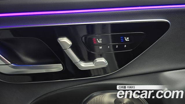 Mercedes-Benz E-Class 2025 — photo 25