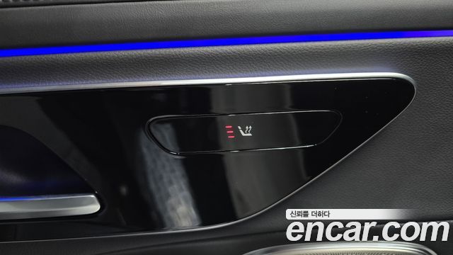 Mercedes-Benz E-Class 2025 — photo 33