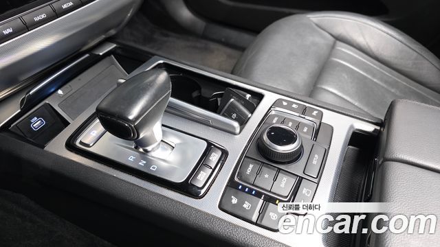 Genesis G80 2019 — photo 12