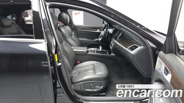 Genesis G80 2019 — photo 17