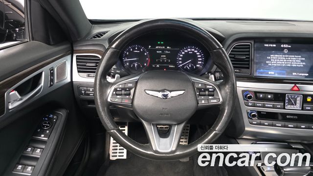 Genesis G80 2019 — photo 19