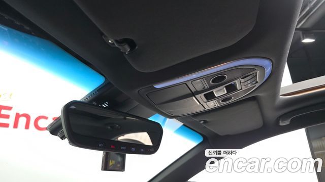 Genesis G80 2019 — photo 29