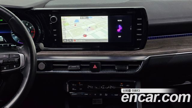 Kia K5 2022 — photo 25