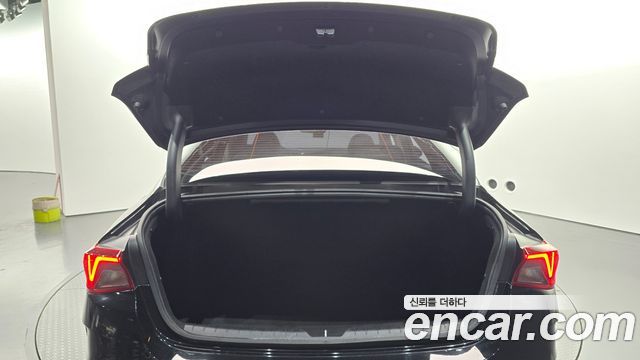 Kia K5 2022 — photo 31