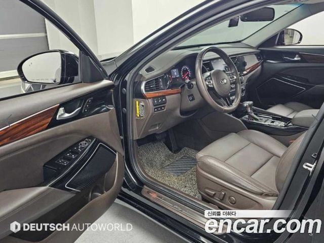 Kia K7 2016 — photo 11