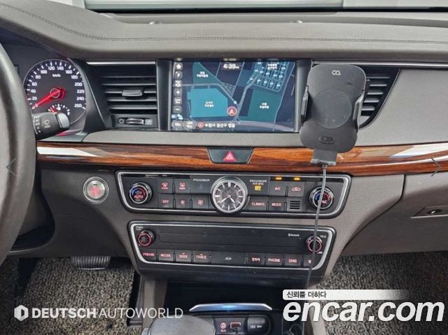 Kia K7 2016 — photo 14