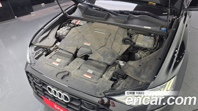 Audi Q8 2023 — photo 6