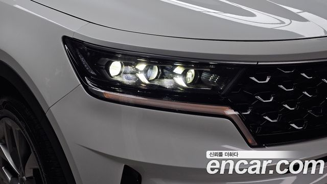 Kia Sorento 2023 — photo 8