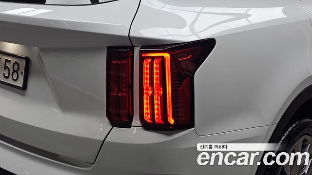 Kia Sorento 2023 — photo 9