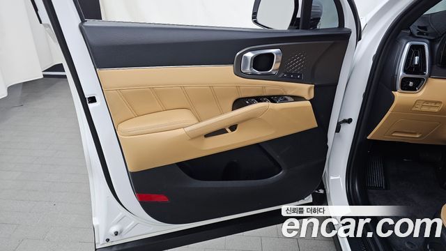 Kia Sorento 2023 — photo 14