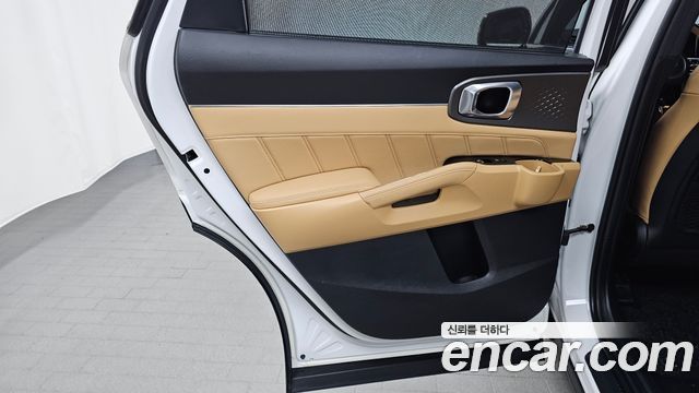 Kia Sorento 2023 — photo 15