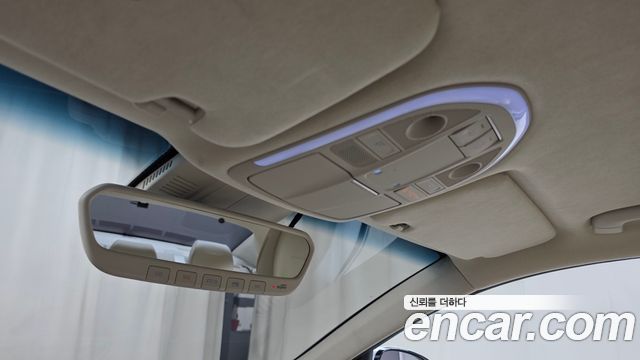 Genesis G70 2019 — photo 24