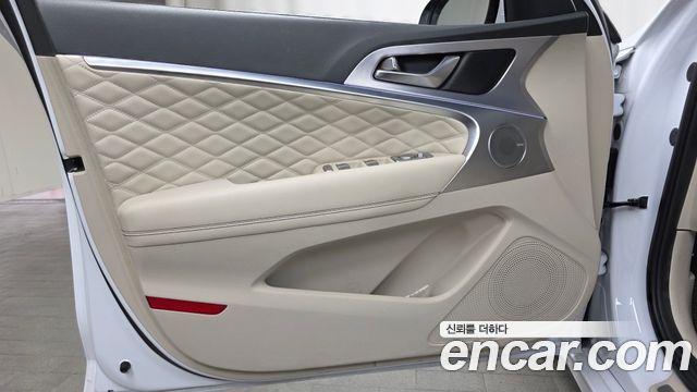 Genesis G70 2019 — photo 14