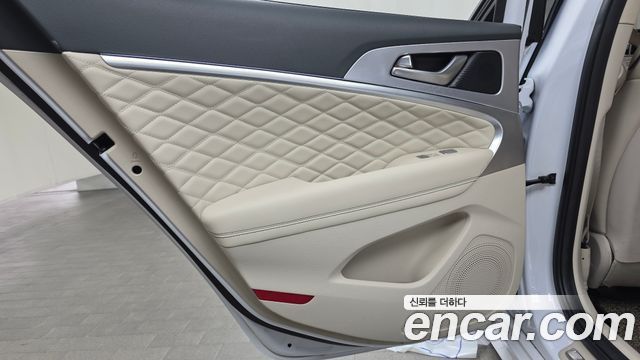 Genesis G70 2019 — photo 15