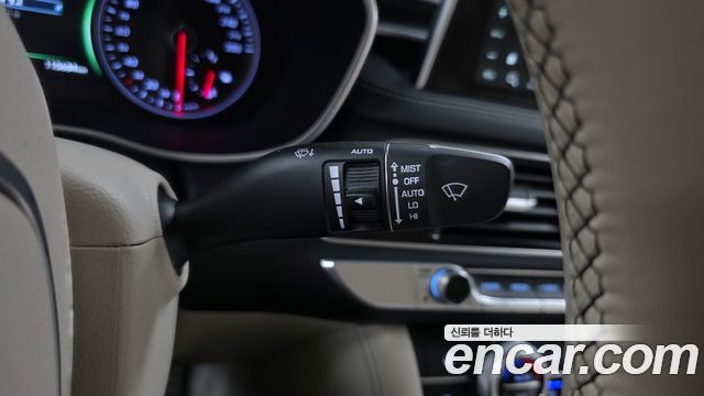 Genesis G70 2019 — photo 27
