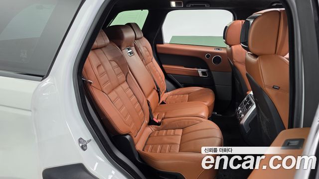 Land Rover Range Rover Sport 2016 — photo 17