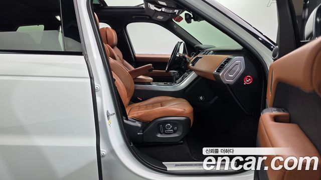 Land Rover Range Rover Sport 2016 — photo 16