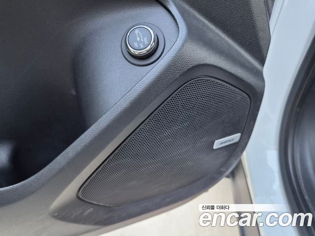 Chevrolet Korea Trailblazer 2023 — photo 10