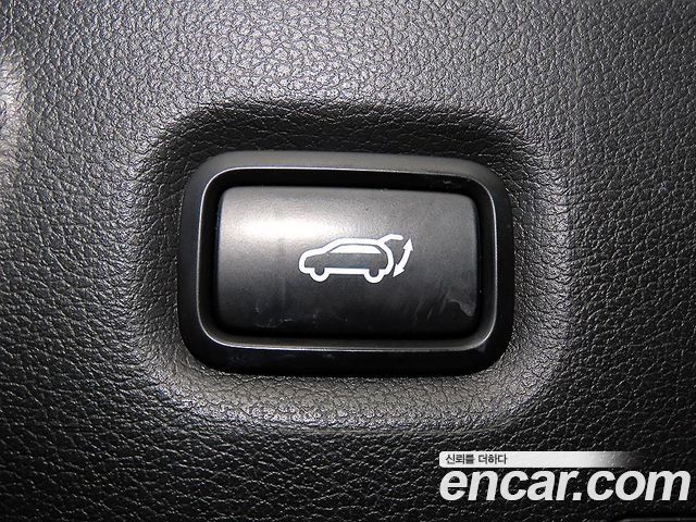 Hyundai Santafe 2023 — photo 15