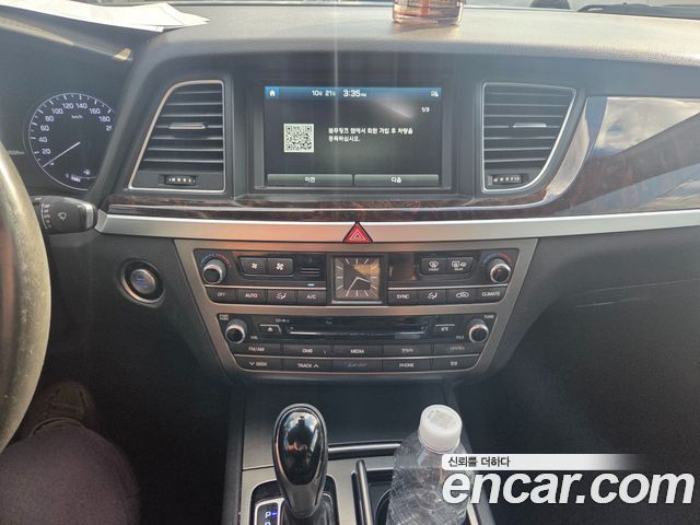 Hyundai Genesis 2015 — photo 10