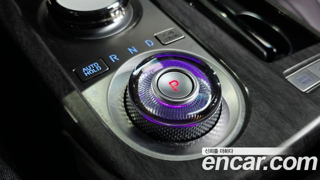 Genesis G80 2023 — photo 12