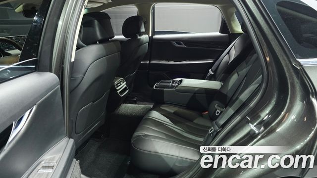 Genesis G80 2023 — photo 18