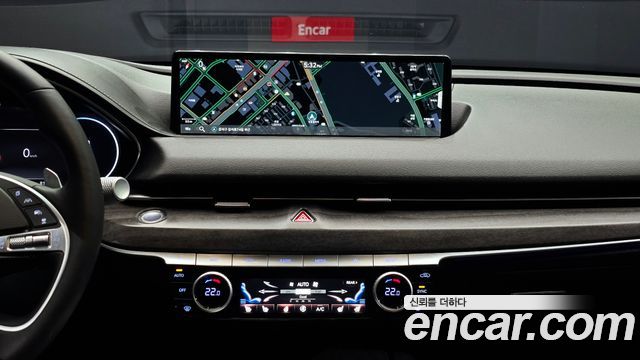 Genesis G80 2023 — photo 19