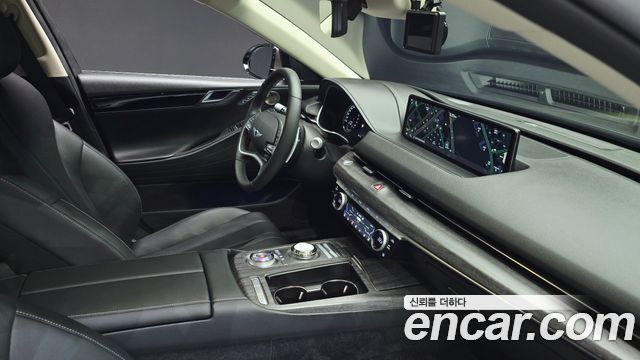 Genesis G80 2023 — photo 25