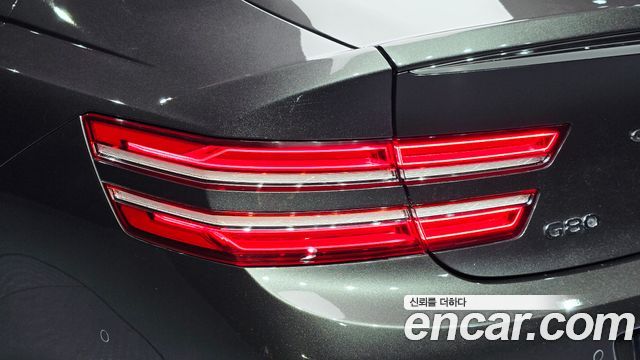 Genesis G80 2023 — photo 9